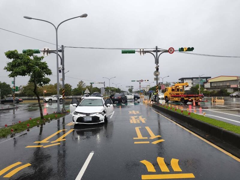 事故现场画面。（警方提供）