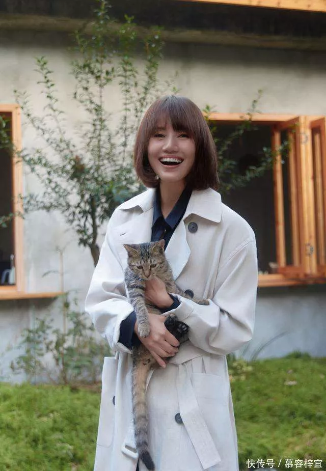 47岁袁泉晒近照，结婚16年和老公夏雨在贵阳