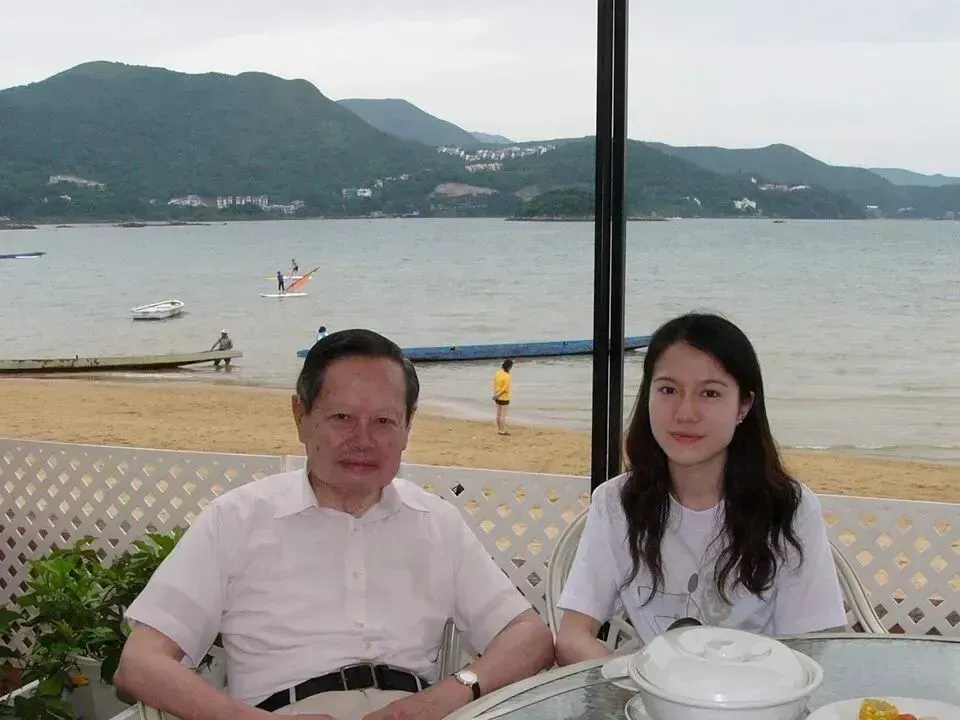 香港西贡一个海边餐厅