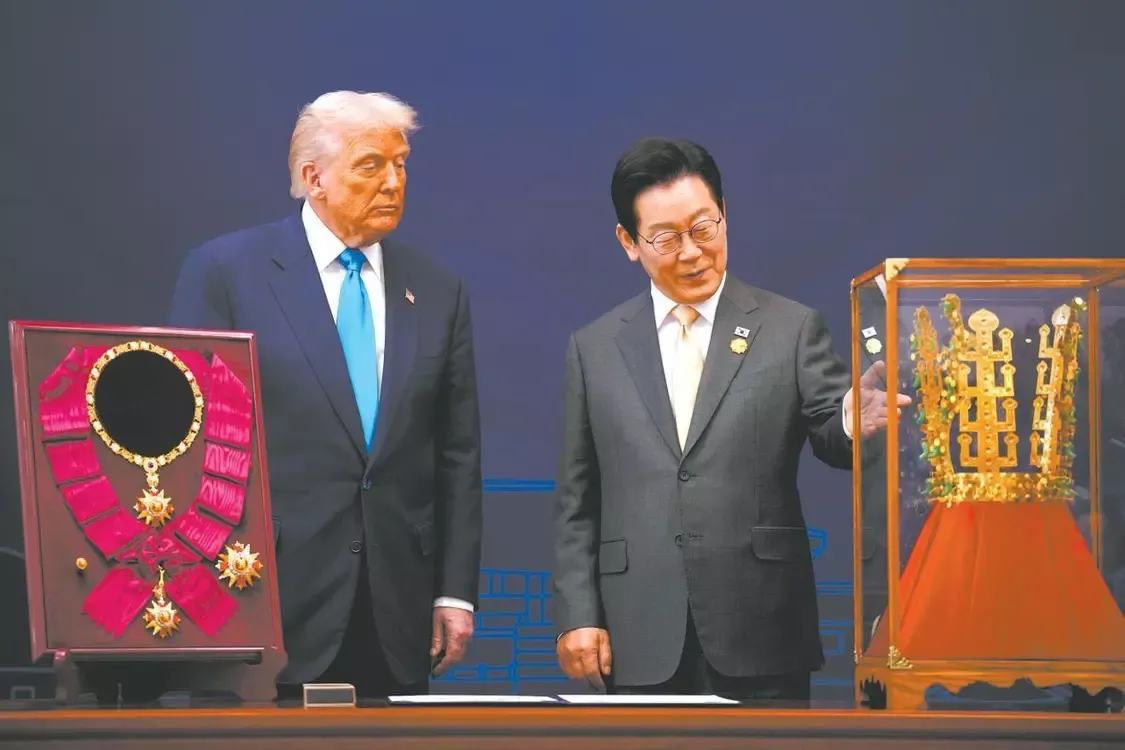 金价太贵 韩国送特朗普的金冠是镀金的 纯手工制作