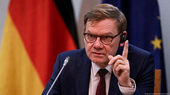 断然取消访华,他受广泛赞誉 断然取消访华,他受广泛赞誉