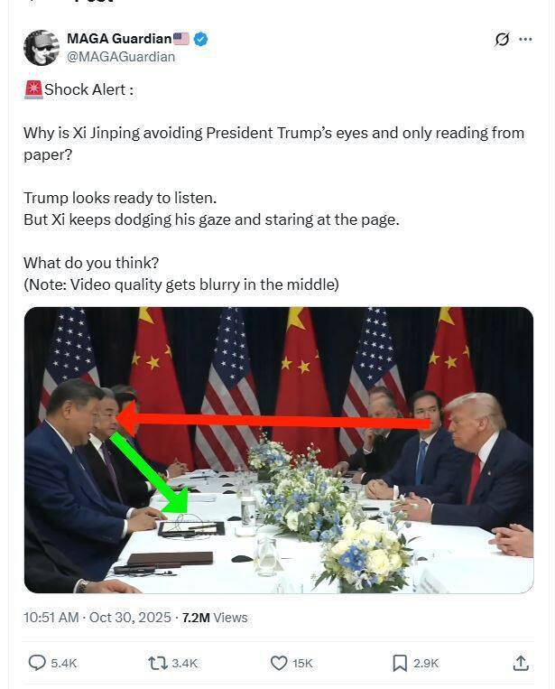 川普在习近平发言时不断凝视著他，而习近平却只偶尔看一眼川普，就继续低头念稿，引发网路热烈讨论。（取自X）