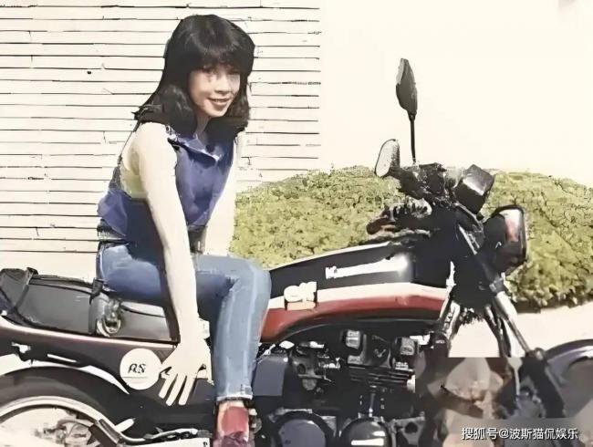 日本女首相高市早苗,年轻时候好漂亮 日本女首相高市早苗,年轻时候好漂亮