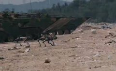 两栖登陆打头阵？中国官媒曝新演习画面 派「机器狼」抢滩突击