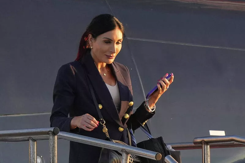 川普官员小心!极右网红卢默採访权 五角大楼批了