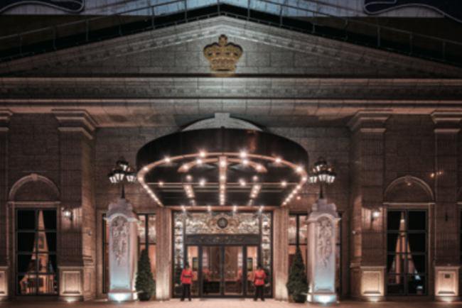 杨受成澳门博彩娱乐场停业 大堂曾铺76公斤黄金 杨受成澳门博彩娱乐场停业 大堂曾铺76公斤黄金