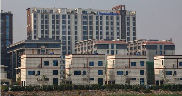 缅甸恶名昭彰的KK园区近日遭突袭。 (示意图/达志/路透社)