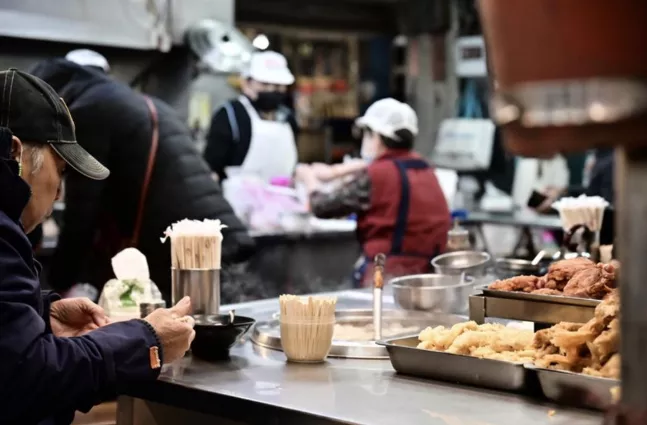 全北京都在追的路边摊 凭啥凌晨排队三小时?