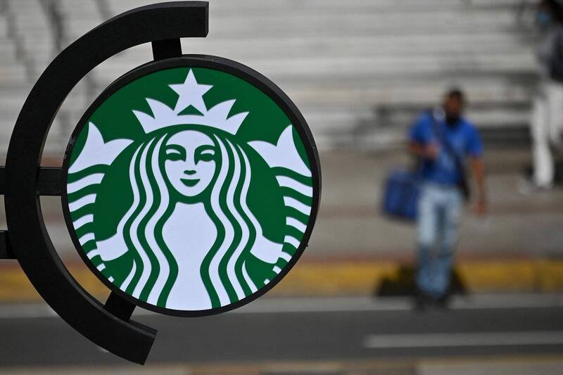 全球最大连锁咖啡品牌星巴克（Starbucks）工会成员已投票决定，下周将在美国各地举行罢工。（法新社）