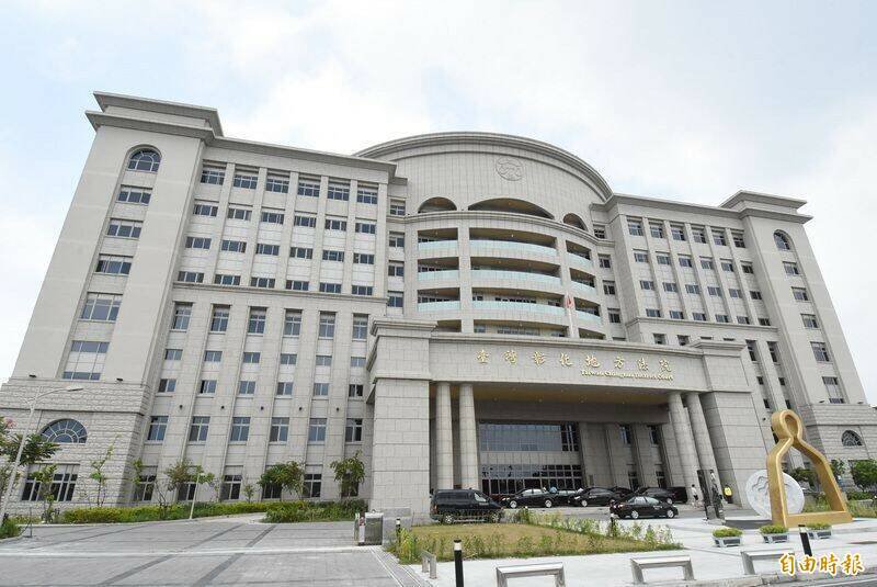 女子用脸书直播割草，被控妨害名誉，法官判赔应付原告各1万元。（资料照，记者颜宏骏摄）