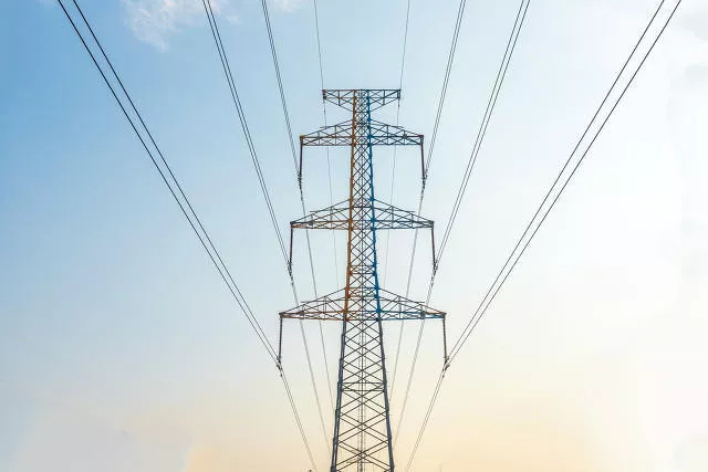 男子钓鱼碰高压线身亡 供电公司被判赔37万