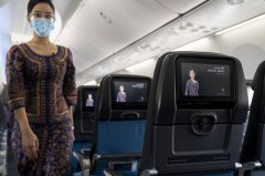 上班首日就遭开除！ 中国籍空姐喊冤「只是拿几瓶水」 新航回应了