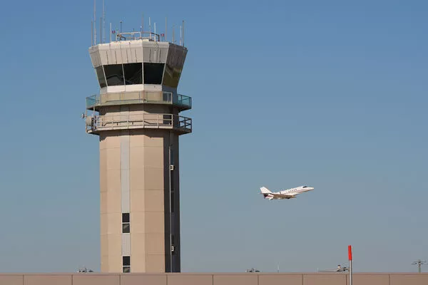 美再取消1500航班！波及12主要城市