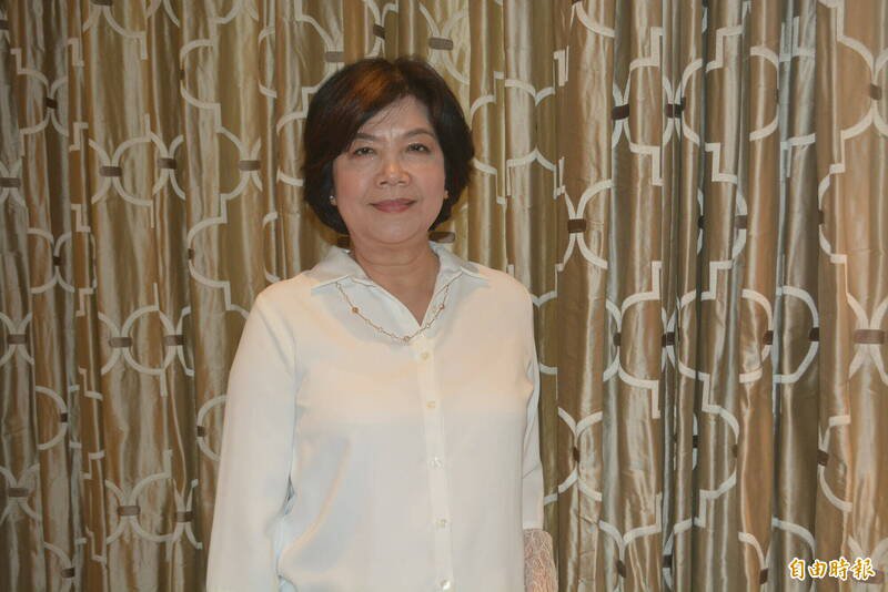 担任31年检察官的沈淑宜退休后转任律师，希望成为民众身心财产守护者，让更多人认识「意定监护契约」。（记者陈建志摄）