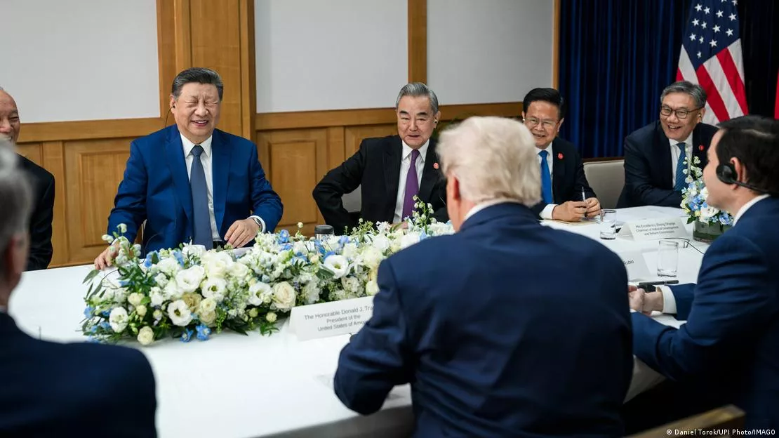 墙外文摘：如何解读习近平"眯眼笑"照片？