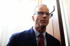 美政府结束关门重大突破! 参院60-40惊险过关 8民主党员倒戈