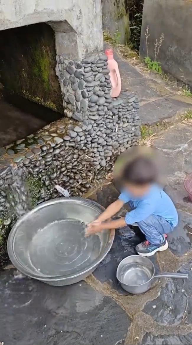 云南“野孩子”事件 官方通报来了 云南“野孩子”事件 官方通报来了