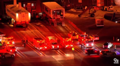 华盛顿机场接驳车「硬撞登机廊桥」 18伤送医