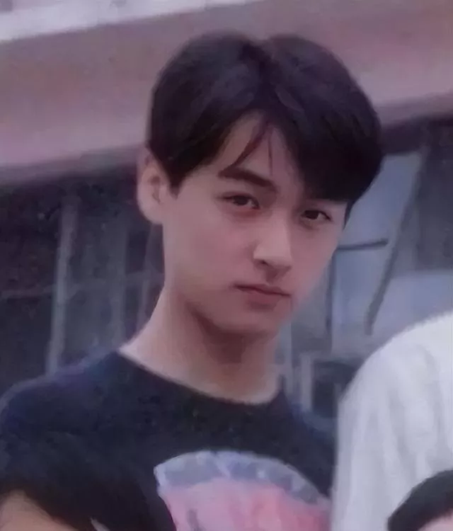 被传患肺癌住院8个月后，43岁胡歌近况曝光