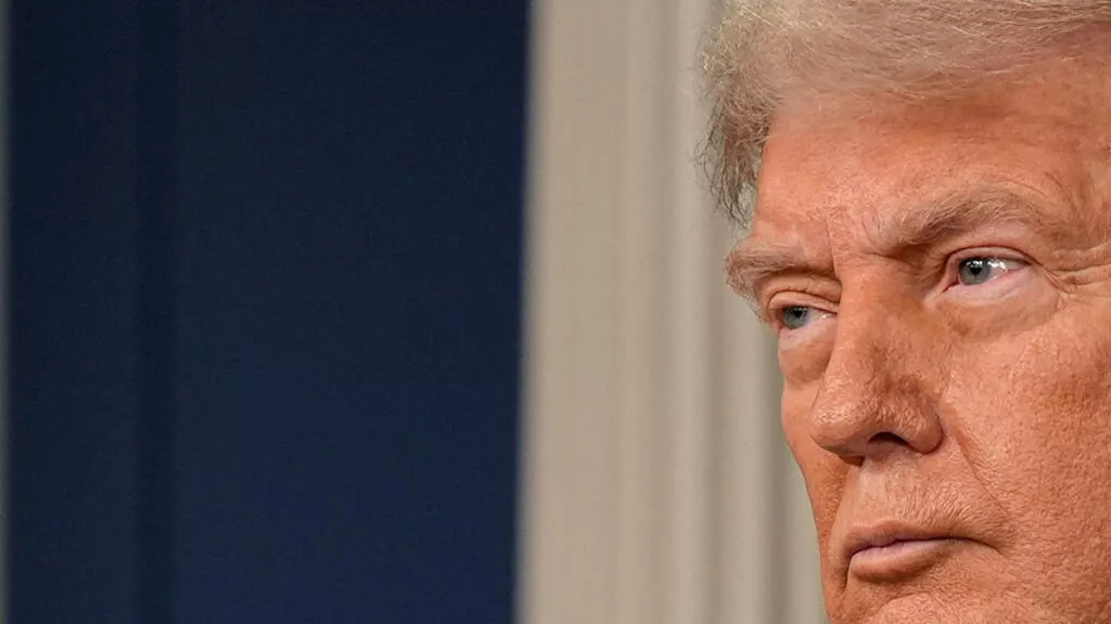 特朗普“袒护”中国贬低盟国，为什么？