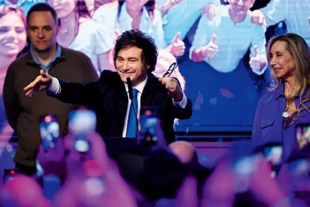 阿根廷人“床垫下”的2700亿美元,米莱也动不了?