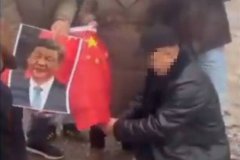哈萨克爆反中抗议 怒烧中国国旗、习近平肖像