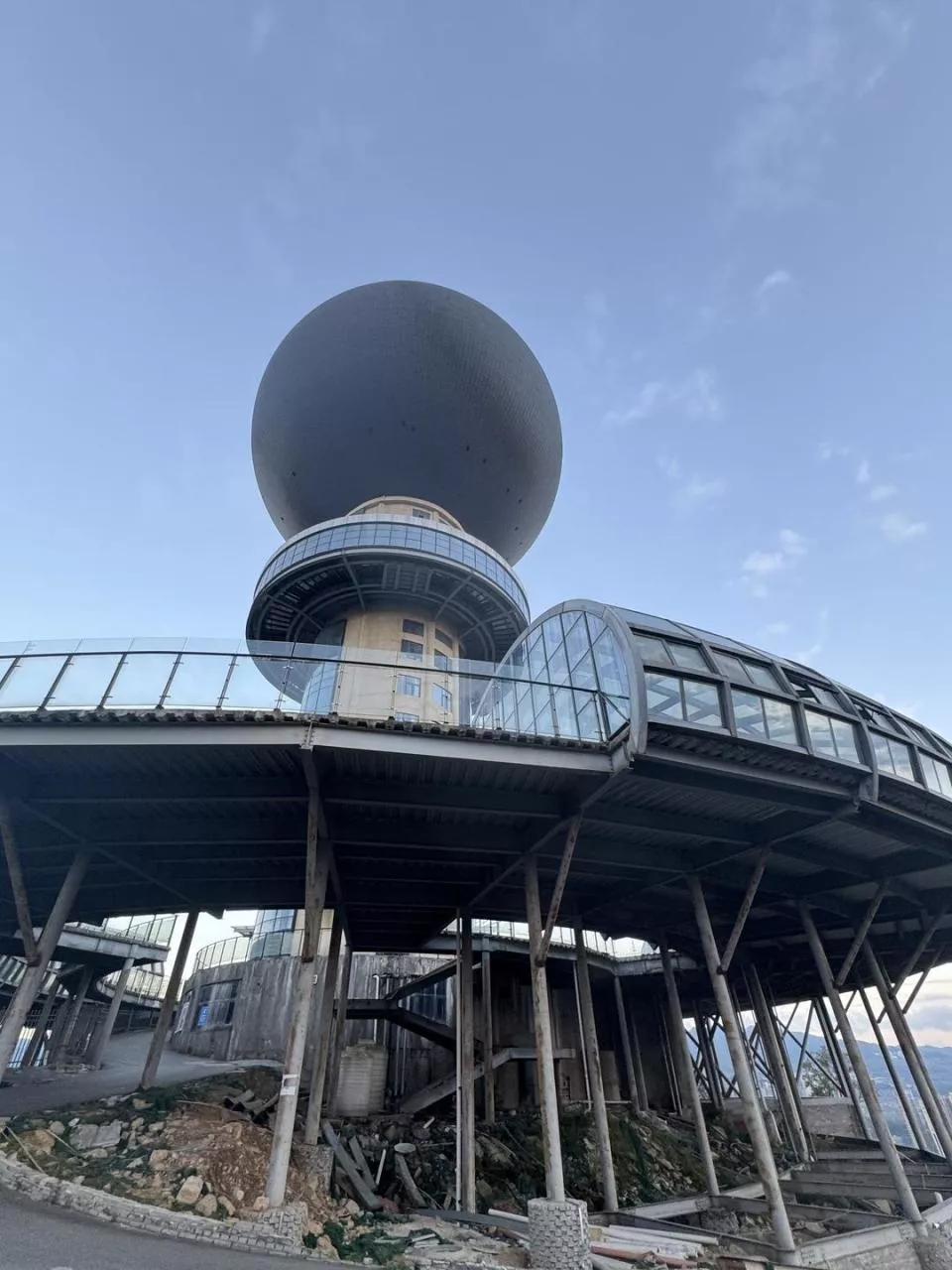 贵州盘州亿元建“世界最大人造月亮”运行不到百天