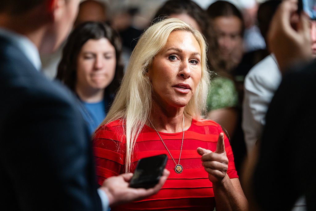 与川普彻底决裂,MAGA女斗士是怎么走到这一步的?