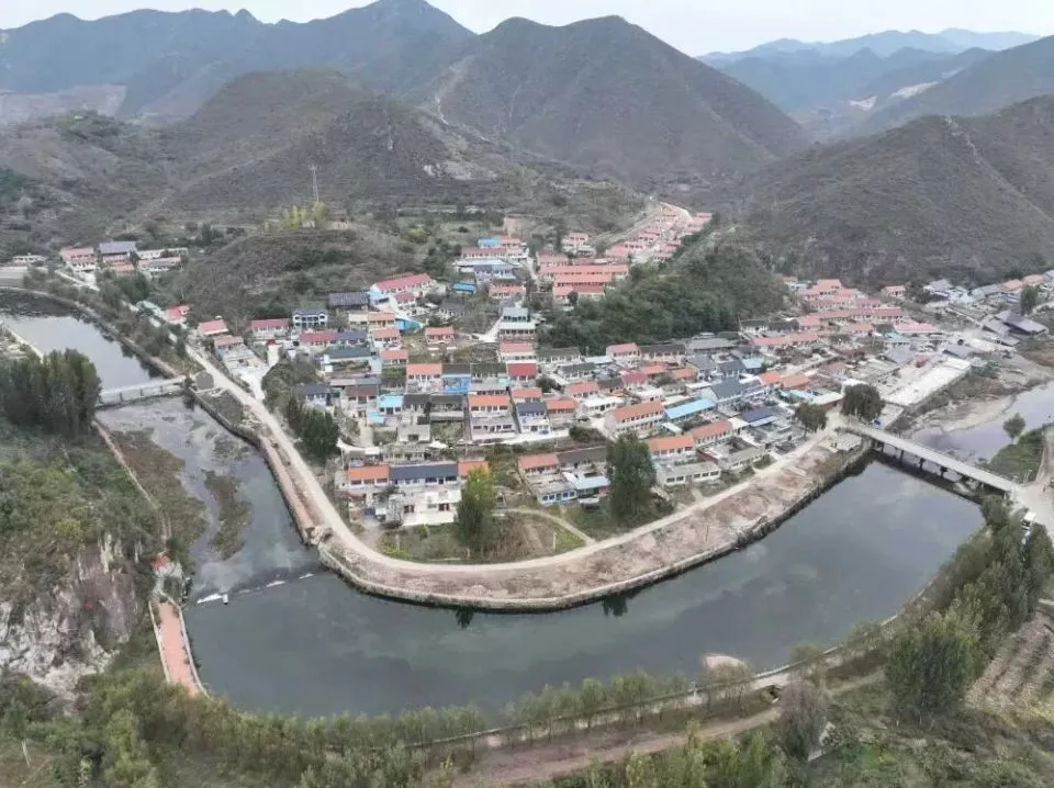 山村的秘密："地下水有金子"，村民大肆盗采地下水