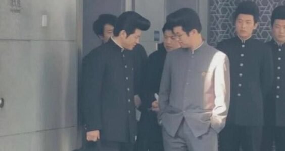 “如此不懂礼貌的外交官员，可知中国的水准”