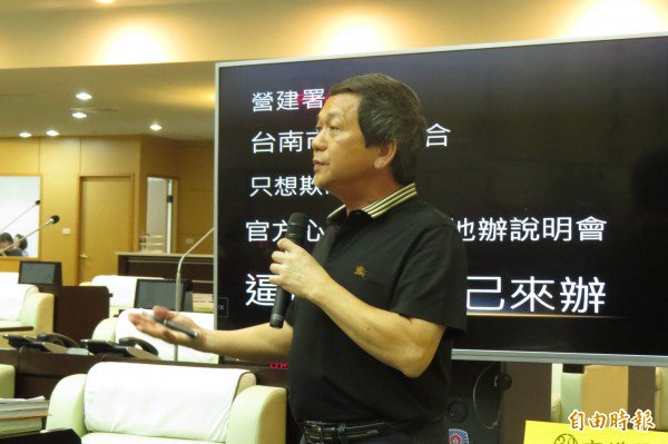 陈朝来批赖清德心中没有人民，漠不关心，对这块土地没有感情。（记者蔡文居摄）