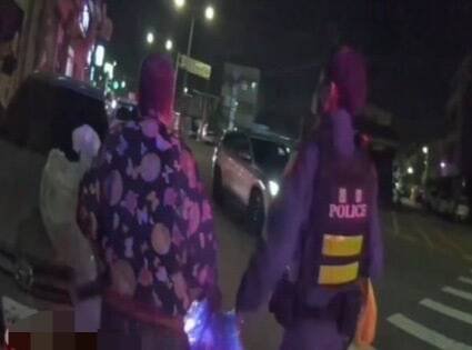 叶姓老妇找不到回家的路，警方到场把老妇护送回家。（彰化警分局提供）