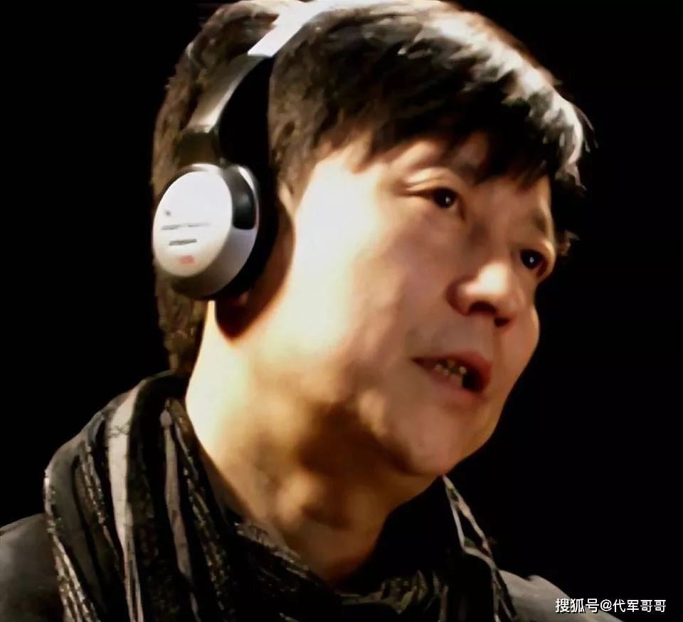 出身艺术世家，出道15年不温不火，靠《四喜》终于红了