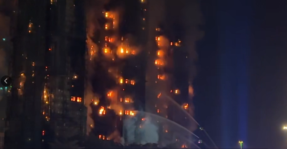 香港大埔火灾已致14人遇难 李家超称已启动应急机制