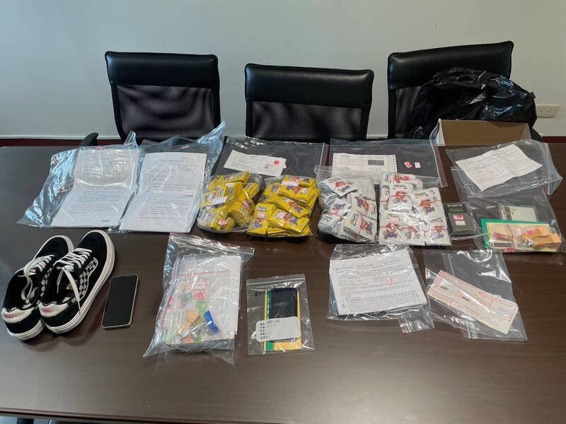 警方查扣大量赃证物。（警方提供）