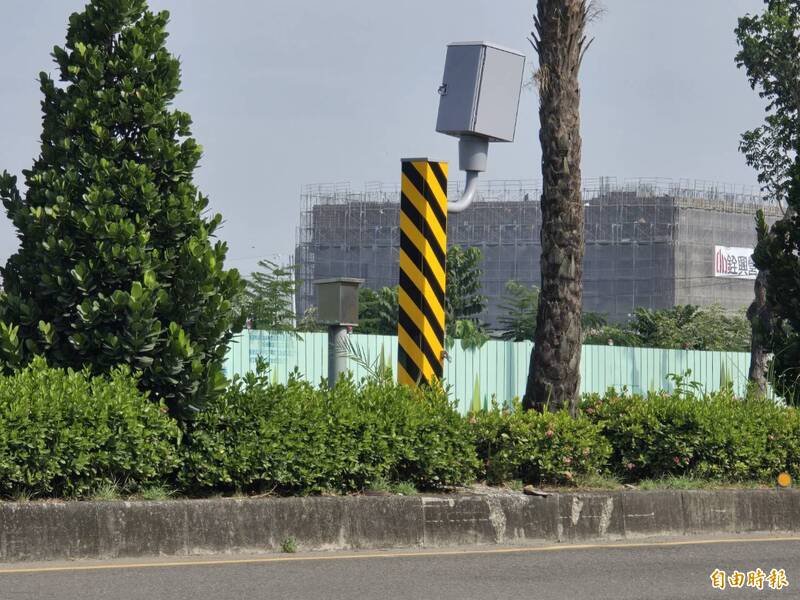 测速照相多，影响国内旅游的兴趣。（记者叶永骞摄）