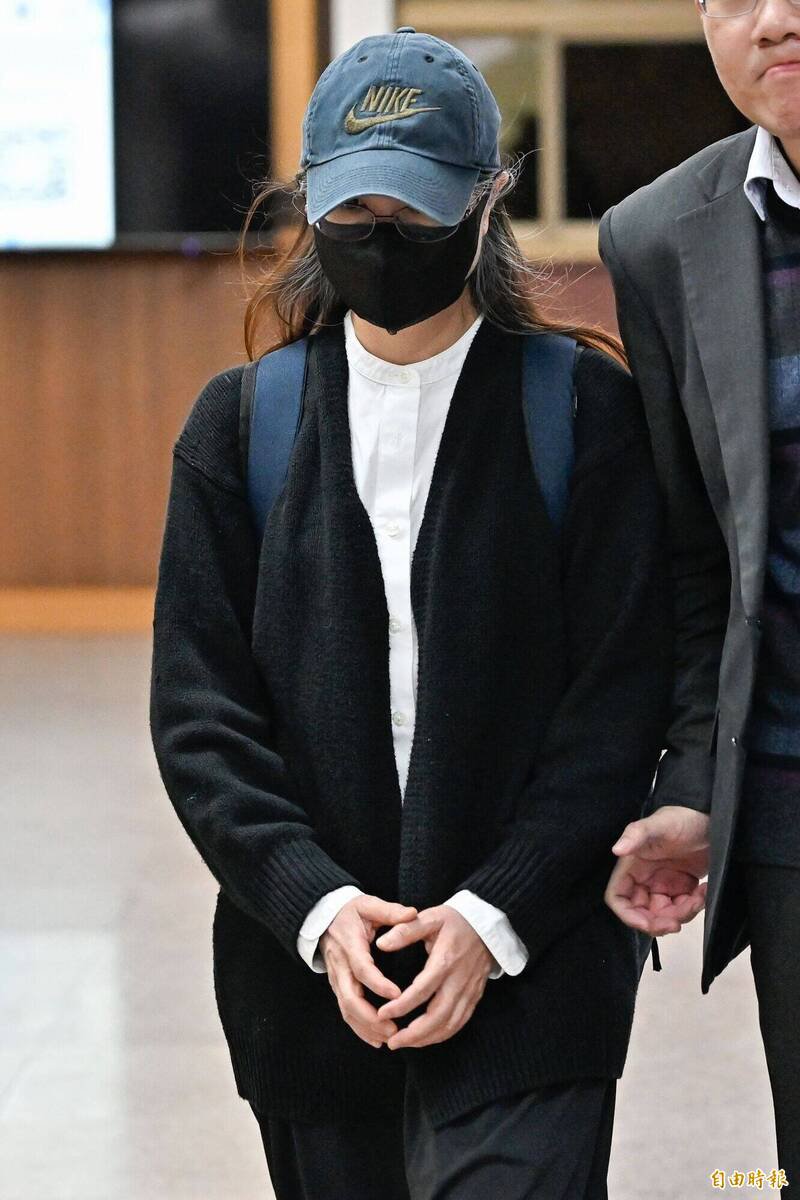 高院今进行审理准备程序，谢宜容对一审判决罪名没意见，也皆认罪，但请求缓刑。（记者陈志曲摄）