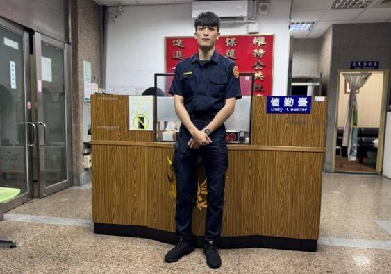 大同分局民生西路派出所员警余睿璇。（记者郑景议翻摄）