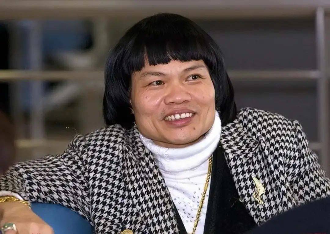 港知名男星被曝患癌命不久矣,妻子透露仅剩几个月寿命