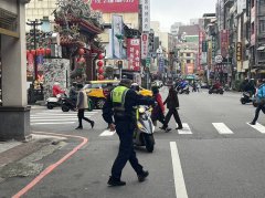 桃市1至11月取缔不停让行人18935件 警方：违规肇事将加重裁罚