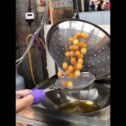 卖地瓜球好不好赚？ 连锁店加盟争议财报露端倪