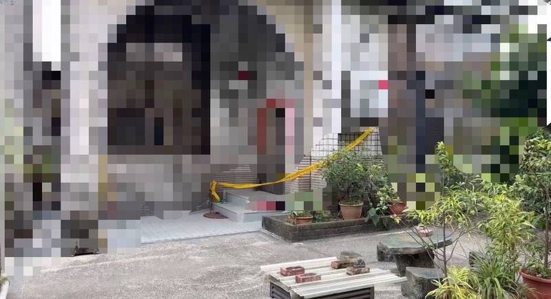 命案现场拉起封锁线。（民众提供）