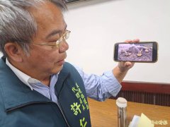 台南乌树林火灾操坏3怪手 环保局长：明午前完全灭火