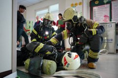 桃园消防局4大队复旦分队 前进妇幼医院模拟火灾应变能力