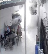 画面曝光! 陆军彰化演练出包 榴弹击中民宅、树木也遭殃