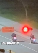 屏东市出现群聚飙车？警到场车停路边 将调监视器追查