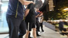 不满分手！19岁宪兵掐死女友还辱尸2次  判无期定谳