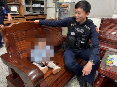 3岁童放学、家长没出现 幼儿园报案、警带回派出所当「保姆」