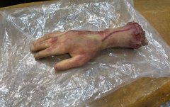 台中街头惊见遭砍血淋淋断掌？ 员警一看结局超展开