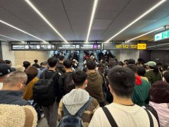 台北车站有人丢烟雾弹！1人无生命征象 捷运一度过站不停